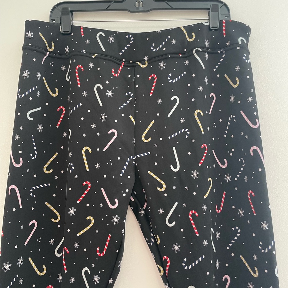 Festive Candy Cane Adult Leggings lined with thin fleece like material XL NWOT